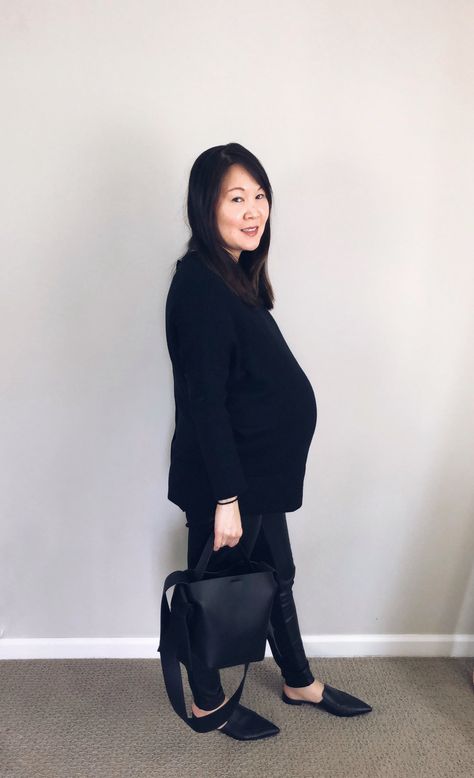 Pregnancy Essentials for the Third Trimester — Temporary-House Wifey 3rd Trimester Outfits, Third Trimester Outfits, Third Trimester Fashion, Temporary House, Baby Wise, My Essentials, Couples Book, 3rd Trimester, Pregnancy Essentials