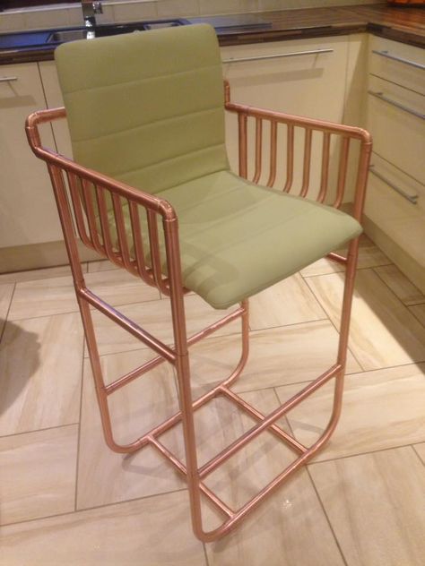 Copper Pipe Ideas, Copper Pipe Projects, Copper Projects, Copper Chair, Leather Seat Cushion, Copper Furniture, Summer Living Room, Carpentry Projects, Copper Tube