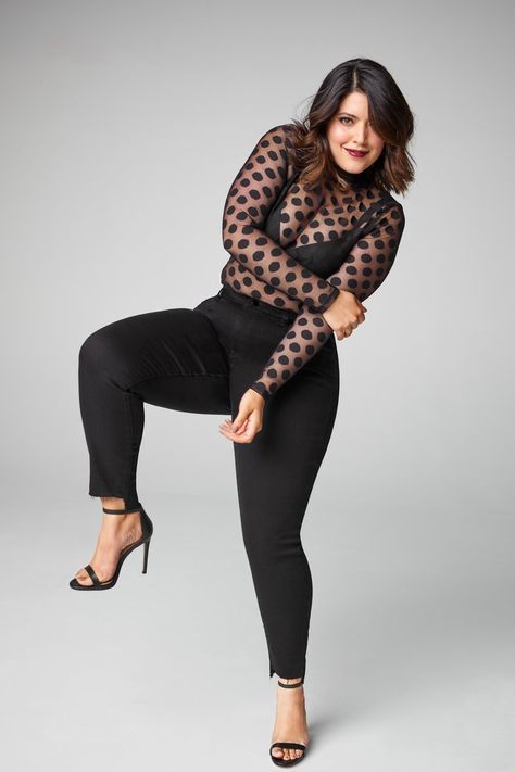 The 1 Model You Should Be Following If You're Real About Stretch Marks and Cellulite Ashley Graham, Plus Size Models, Sport Chic, Womens Fashion For Work, Fashion Over 50, How To Feel Beautiful, Womens Fashion Casual, Lane Bryant, Rihanna