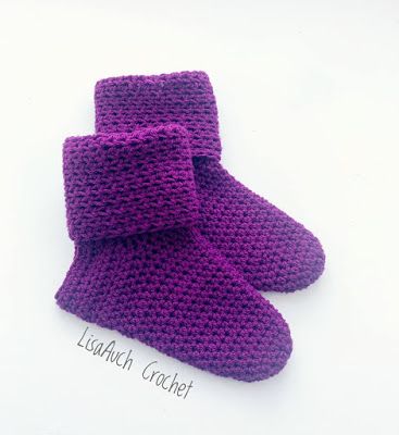 Free Crochet Patterns and Designs by LisaAuch: Mommy and Me Cosy Fluffy Slipper Sock Patterns (Free Crochet Patterns) Crochet Slipper Socks Free Pattern, Crochet Slipper Boots Free Pattern, Crochet Baby Shower Gifts, Free Crochet Baby Booties, Crochet Slipper Socks, Crochet Slippers Pattern, Easy Crochet Baby Hat, Ideas To Crochet, Easy Diy Crochet