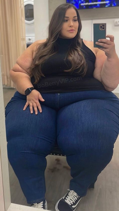 Female Belly, Morbidly Obese Women, Fat Black Lady, Big Girl, Feederism Belly, Chubby Woman Reference, Fat Woman Aesthetic, Fat Person, Fat Lady Pictures