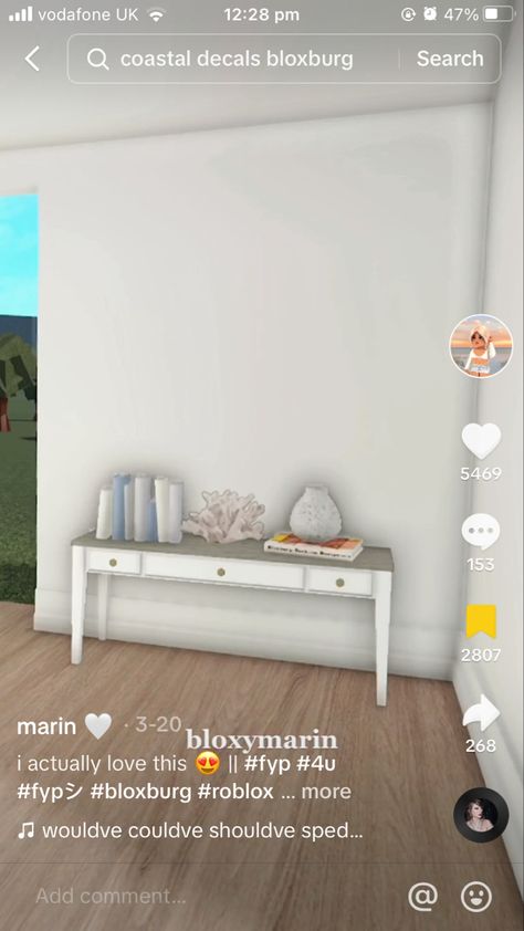 Small Bloxburg House Ideas Exterior Beach House, Coastal Mudroom Bloxburg, Bloxburg Room Coastal, Coastal Baby Room Bloxburg, Roblox Bloxburg Coastal Bedroom, Costal Decals Bloxburg Decor, Costal Dining Rooms Bloxburg, Bloxburg Fish Decal Codes, Bloxburg Front Porch Ideas