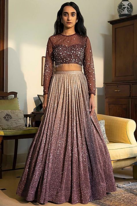 Full Sleeve Blouse Designs, Shimmer Lehenga, Long Sleeve Blouse Designs, Sleeve Blouse Designs, Long Skirt Top Designs, Lehenga With Dupatta, Netted Blouse Designs, Blouse Tops Designs, Sangeet Outfit