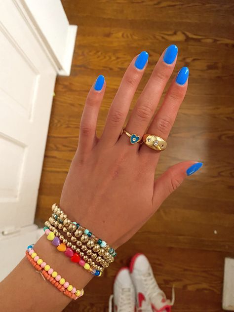 Plan Summer Nails, Simple Nail Inspo Natural Nails, Cute Nails Colors For Summer, Simple Nails For Beach, Nails That Make U Look Tan, Cute Summer Nails Colorful, Summer Nail Inspo Plain Color, Cute 1 Color Nails, Nail Inspo For September