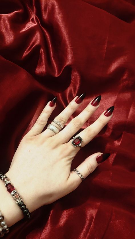 Fem Fatale Nails, Female Fatale Bedroom, Fem Fatale Outfit, Femme Fatale Aesthetic Outfit, How To Be Mysterious, Vampire Nails, Aesthetic Glitter, Nail Combos, Almond Eyes