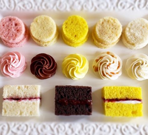 Cake Tasting Ideas, Cake Tasting Presentation Ideas, Cake Tasting Party, Wedding Cake Tasting Ideas, Wedding Cake Tasting Presentation, Cake Tasting Presentation, Cake Tasting Boxes, Cake Tasting Box Packaging, Wedding Cake Fillings