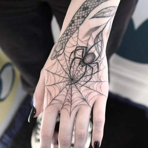 Spider And Web Tattoo Design, Spider Web Tattoo Women, Floral Spider Tattoo, Spider Tattoo Shoulder, Spider Tattoo Hand, Spider With Web Tattoo, Spiderweb Hand Tattoo, Spider Web Hand Tattoo, Spiderweb Shoulder Tattoo