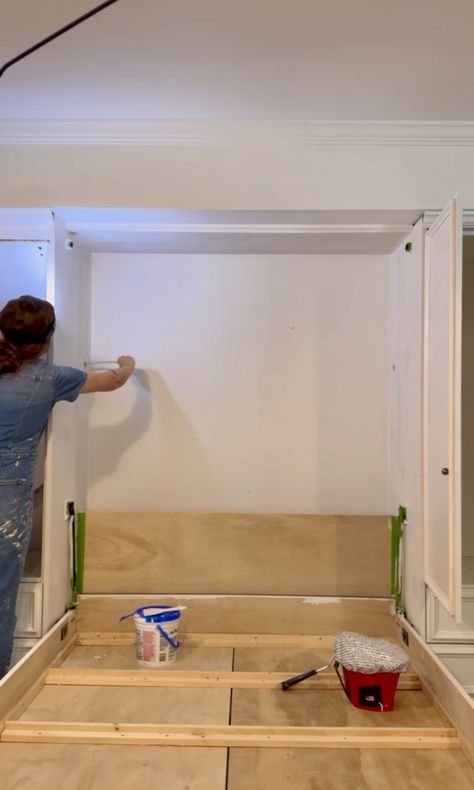 DIY Murphy Bed - Final Touches - Cass Makes Home Murphy Bed Boys Room, Murphy Bed Lighting Ideas, Murphy Bed Basement, Basement Built Ins, Diy Murphy Bed, Make A Closet, Modern Murphy Beds, Headboard With Shelves, Murphy Bed Diy