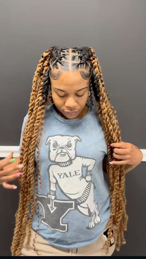 Loc Hairstyles For Women Long, Extended Loc Styles, Side Part Locs, Extended Locs, Curly Side Part, Jayne Matthews, Loc Ideas, Good Haircut, Locs Journey