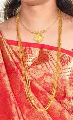 Chandraharam Latest Designs, Mini Haram Gold Designs Latest, Chandra Haram, Kasula Peru, Thali Chain, Mangalsutra Design, Gold Jewels Design, Gold Jewelry Outfits, Gold Bangles For Women