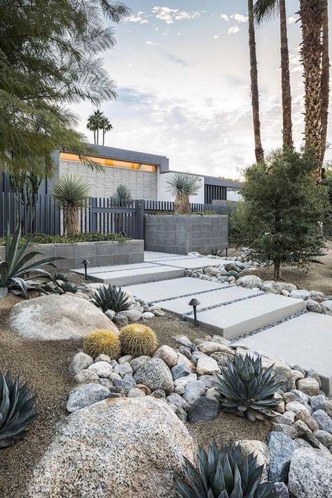 Modern Landscaping Front Yard, Front Yard Decor, Modern Front Yard, Small Front Yard Landscaping, Small Front Yard, Dry Garden, Modern Landscape Design, Front Landscaping, Low Maintenance Landscaping