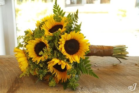 burlap and sunflower wedding   | sunflower bouquet WRAPPED IN BURLAP! | Wedding Flowers for Everyone :) Sunflower Bridesmaid, Sunflower Bridesmaid Bouquet, Fern Bouquet, Sunflower Vase, Sunflower Wedding Bouquet, Sunflower Bouquet, Sunflower Bouquets, Wedding Nails For Bride, Bouquet Wrap