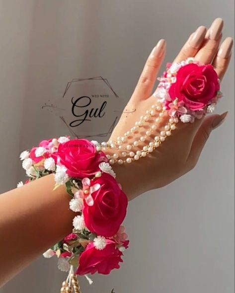 #floweraccessories #weddingsaga #wedding #bridetobe #haldi #haldifloraljewellery #floraljewellery #floraljewelleryformehendi #floraljewelleryforhaldi #redflowerjewelry #redfloraljewellery #wedwithgul #wed #saga #haldidecor #bride #bridaljewellery #trendingfloraljewellery #floralkaleere #floralkalire #floralhathful #kaleere #weddingpick # Haldi Jwellary For Bride Unique, Haldi Platter, Haldi Jewellery, Gaur Nitai, Flower Jewellery For Haldi, Latest Bridal Lehenga Designs, Mehndi Bride, Bridal Nails Designs, Flower Jewelry Designs