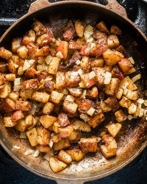 Southern Fried Potatoes and Onions Fried Russet Potatoes Skillet, Fried Skillet Potatoes, Fried Potatoes In Cast Iron Skillet, Country Fried Potatoes And Onions, Fried Potatoes With Onions And Peppers, Southern Fried Potatoes And Onions, Morning Potatoes, Fried Potatoes Skillet, Potato And Onion Recipes