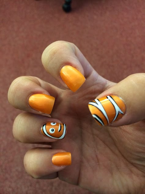 Finding nemo nails Finding Nemo Nails, Nemo Nails, Nemo Party Ideas, Nails For Disney, Kids Nail Art, Finding Nemo Party, Nemo Birthday Party, Disneyland Nails, Finding Nemo Birthday