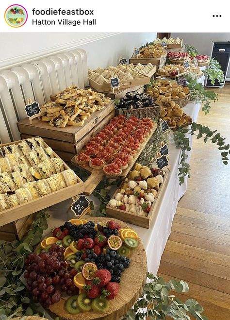 Elevated Food Display, Tiered Appetizer Display, Gala Food Stations, Punch Table Display, Small Appetizer Table Display, Horderves Table Display, Canape Table Display, Hot Food Grazing Table, Finger Food Display Ideas