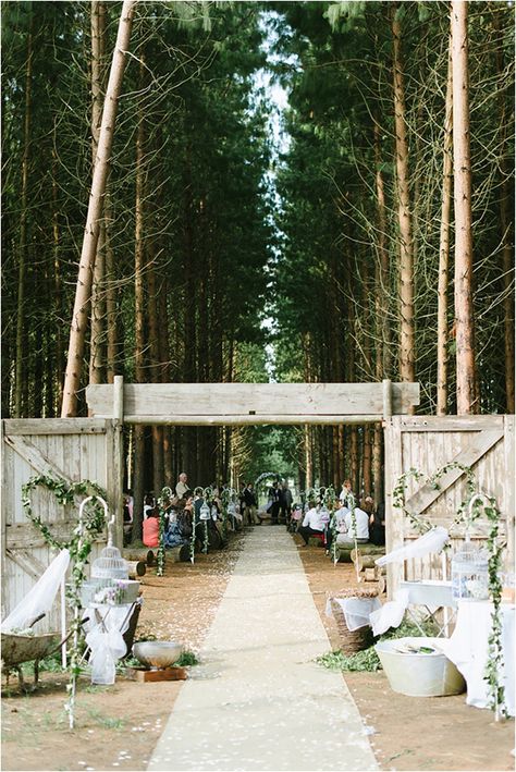 South African Woodlands Wedding by Louise Vorster - via Magnolia Rouge Wedding Venues Garden, Garden Route South Africa, Forest Wedding Ceremony, South Africa Wedding, Africa Wedding, Safari Wedding, South African Weddings, Ceremony Design, Rustic Wedding Venues