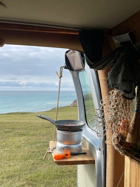 Granola Van Life, Australian Van Life, Rv Life Aesthetic, Camper Van Aesthetic, Van Conversion Kitchen, Van Life Aesthetic, Camper Van Kitchen, Small Camper Vans, Camper Van Conversions