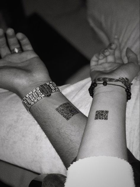 Qr code tattos matching couples loves cute relationships Matching Couples Tattoos, Cute Matching Tattoos, Couples Tattoos, Back Tattoos For Guys, Matching Couple Tattoos, Cute Matching, Back Tattoos, Matching Tattoos, Couple Tattoos