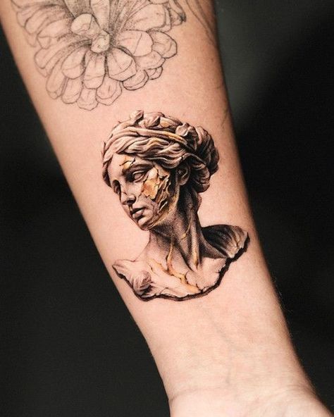 Classical Painting Tattoo, Black And Gold Tattoo, Creativity Tattoo, Simple Tattoos For Men, Best Tattoos For Men, Sculpture Tattoo, Half Sleeve Tattoos Sketches, Men Tattoo Ideas, Ink Master Tattoos