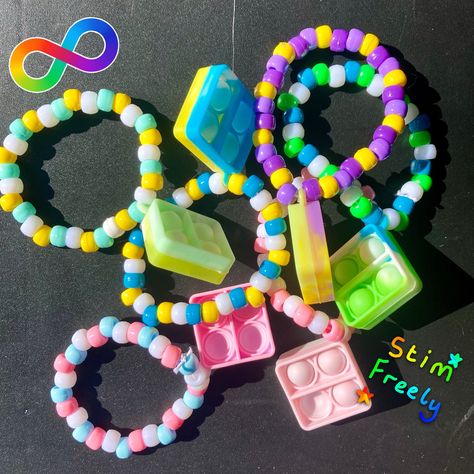 Kandi Fidget Toy, Decora Outfits, Kandi Singles, Fidget Jewelry, Y2k Scene, Summer Bracelets, Fidget Toy, Plastic Resin, Pop It