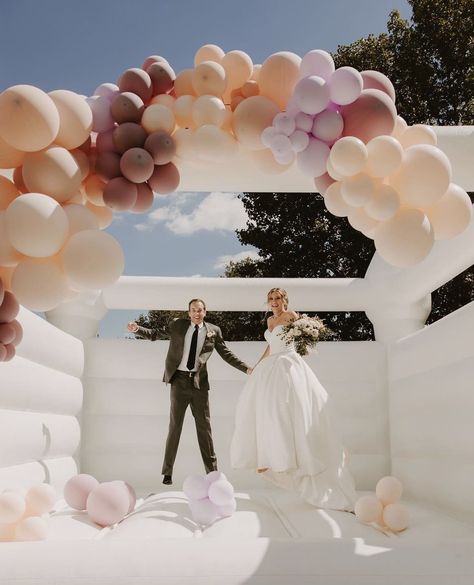 The Luxe Wedding Experience - Luxe Bounce LLC Wedding Bounce House Castles, White Bounce House Wedding, White Bounce House Photoshoot, White Bounce House, Wedding Questionnaire, Kids Wedding Activities, Bouncy House, Luxe Wedding, Wedding Theme Colors