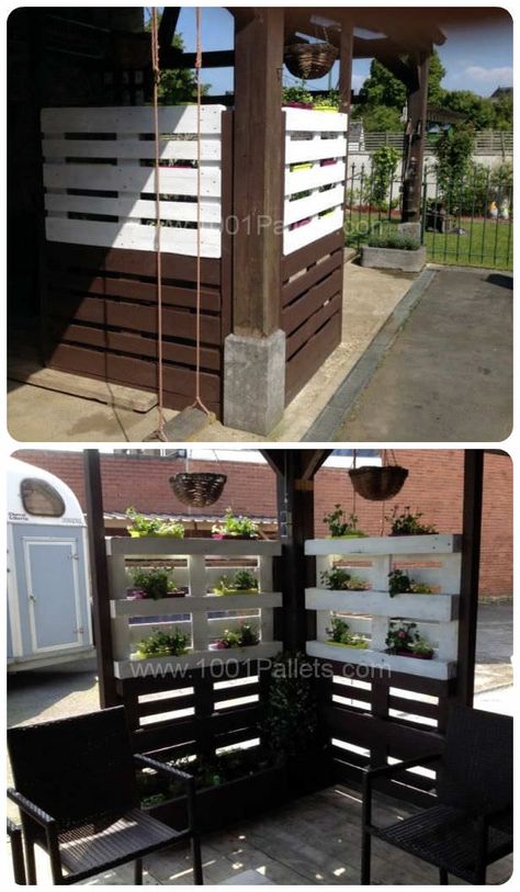 Original  Pallet Wall, Shades & Planter  #garden #palletfence #palletplanter #palletwall #recyclingwoodpallets The goal of this project was to hide the view of the neighborhood. It's a wall and planter at the same time.  ... Pallet Planter Box, Repurpose Pallets, Pallet Wall Decor, Pallet Home Decor, Pallet Walls, 1001 Pallets, Pallet Fence, Pallet Planter, Pallet Designs