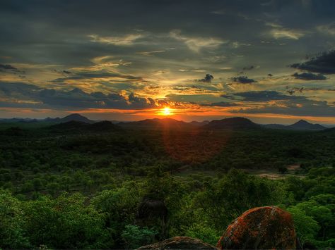 Zimbabwe African Sunset, Native American Quotes, Amazing Sunsets, Sunset Wallpaper, Profile Pic, Places Around The World, Beautiful Sunset, Sunrise Sunset, Beautiful World