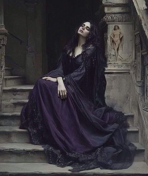 Haunting Art, Mysterious Fashion, Victorian Gothic Dress, Goth Academia, Medieval Woman, Romantic Goth, Victorian Goth, Feminine Art, Goth Art