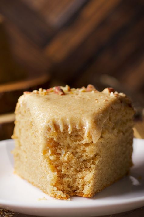 This brown butter cake is light and creamy, with a toasty, complex, almost smokey flavor laced with caramel. It's sophisticated and very adult. Brown Sugar Cake Recipe, Brown Butter Cake Recipe, Golden Butter Cake, Brown Butter Cake, Southern Caramel Cake, Creamy Cake, Brown Sugar Cakes, Brown Butter Frosting, Orange Buttercream