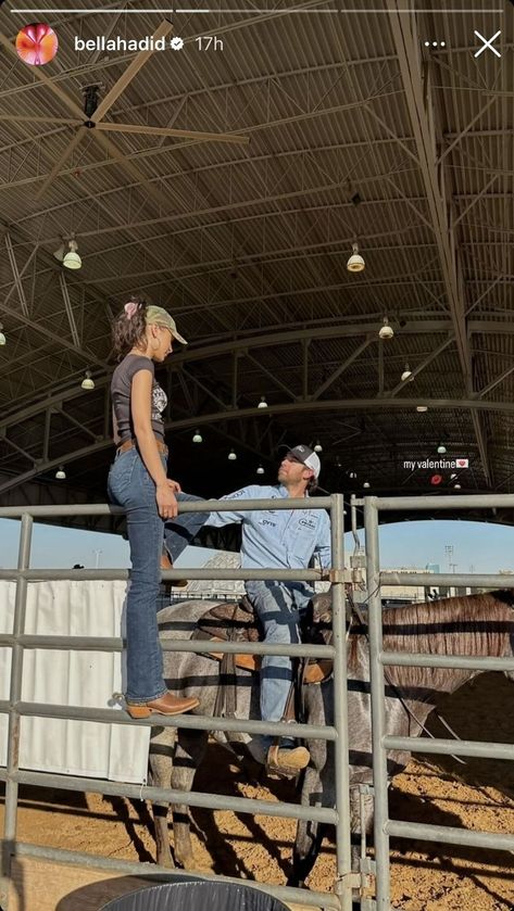 bella hadid and adan banuelos pic Western Aesthetic Outfits, Summer Cowgirl Outfits, Ranch Outfits, Cowgirl Era, Coastal Cowboy, Summer Vision, Throwing Fits, Classy Cowgirl, Western Romance