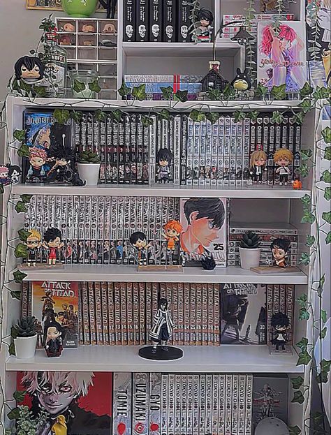 #manga #mangashelf #shelfie #anime #room #roomdecor #roominspo #nendoroids #animeposters #nana Manga Shelf Inspiration, Room Idea Anime, Anime Decoration Room, Room Anime Ideas, Anime Room Ideas Boys, Anime Collection Room, Manga Room Ideas, Small Anime Room Ideas, Room Anime Decor