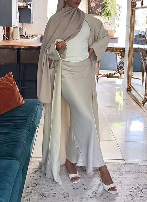 Modest Evening Outfits, Hijab Outfit Summer Dress, Abaya With Skirt, Luxury Hijab Outfit, Hijabi Holiday Outfits Summer, Summer Abaya Outfits, Hijab Chic Outfit, Hijabi Skirt Outfits Summer, Hijabi Classy Outfit