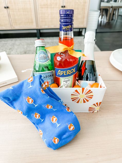 Aperol Spritz Gift, Holiday Market, Aperol Spritz, Travel Gifts, Party Planning, Bridesmaid Gifts, Socks, Birthday, Gifts