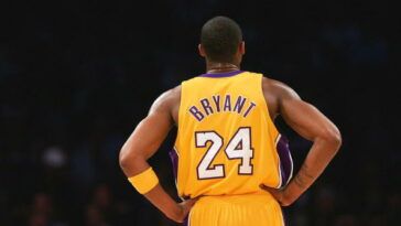 Jeanie Buss, Kobe Bryant Poster, Bryant Lakers, Lakers Jersey, Kobe Bryant Nba, Karl Malone, Kobe Bryant Wallpaper, Nba Championships, Nba News