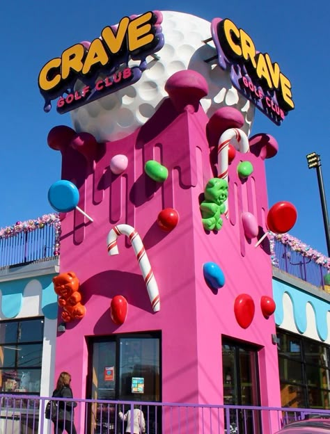 Outdoor Mini Golf, Candy Room, Ice Cream Business, Mini Bowling, Carnival Food, Tema Disney, Candy Design, Pigeon Forge Tennessee, Candy Station