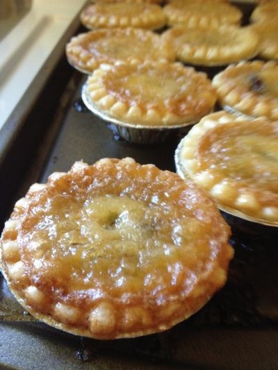 Best Butter Tarts, Canadian Dessert, Butter Tarts, Best Butter, Homemade Butter, Sweet Pie, Mini Pies, Pie Dessert, Sweet Tarts