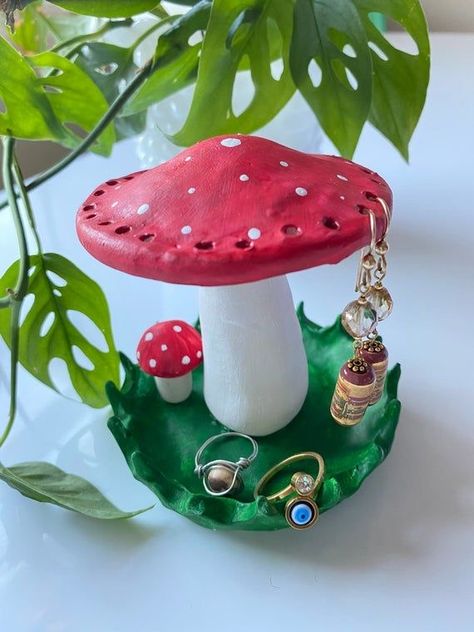 Jewelry Holder, Diy Clay, Clay Crafts, I Hope, Charms, Green