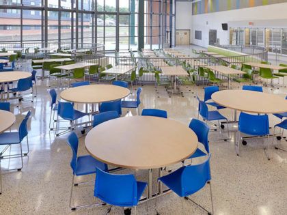 Strongsville Middle School - Case Study Middle School Cafeteria Design, High School Cafeteria Design, High School Coffee Shop, Korean High School Cafeteria, Middle School Cafeteria, Rich School Cafeteria, 21st Century Learning Spaces, Serving The Community, City School