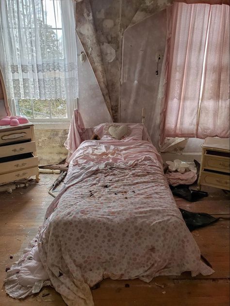 Coquette Room, Pretty Room, Dreamy Room, Dream Room Inspiration, Pink Room, House Room, Room Inspiration Bedroom, Room Ideas Bedroom, Aesthetic Bedroom