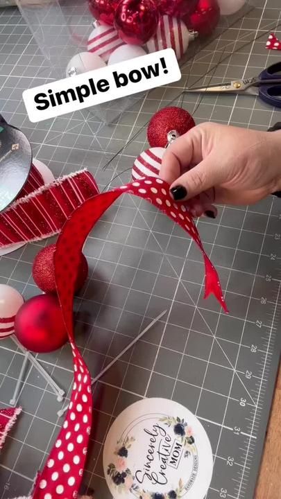 Sincerely Creative Mom on TikTok Sincerely Creative Mom, Bow Making Tutorials, Creative Mom, Bow Tutorial, Xmas Diy, How To Make Bows, The Creator, Make It Yourself, Christmas Ornaments