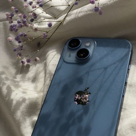 Iphone 13 Blue Aesthetic, Iphone 13 Blue, Phone Update, Apple Fashion, Iphone Charger Cord, Henna Nails, Cute School Bags, Fashion Flowers, Fragrances Perfume Woman