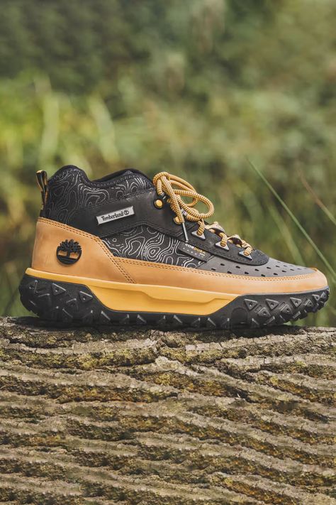 Timberland Presents New Outdoor-Ready Collection | Hypebeast Babe Shoes, Mens Sneaker Boots, Sport Shoes Design, Timberland Boots Mens, Kicks Shoes, Shoes Outfit, Tactical Boots, Nike Basketball Shoes, Sneakers Men Fashion