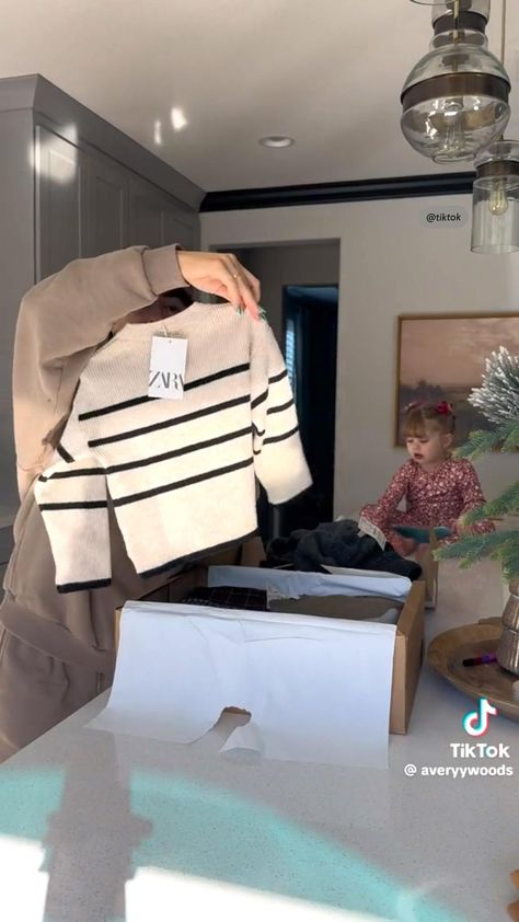 #zara  #zaraoutfit  #zarakids #børnetøj #outfits #outfitstyle  #fashion  #clothes  #zaradress #tøj #ootd  #ideas  #aesthetic  #inspiration  #momlife  #momsoftiktok #kidfriendly #kidswear  #kidsofinstagram  #haul  #zarahaul Zara Haul, Kids' Games, Kids' Movies, Zara Outfit, Ootd Ideas, Aesthetic Inspiration, Zara Kids, Ideas Aesthetic, Dungarees