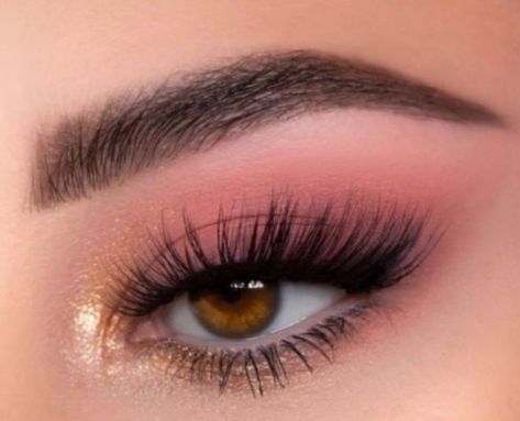 Prom Makeup For Brown Eyes Red Dress, Red Dress Makeup Looks Classy, Red Velvet Makeup, Simple Eyeshadow Looks, Coquette Makeup, Red Eye Makeup, Simple Eyeshadow, Pink Eye Makeup, Red Dress Makeup