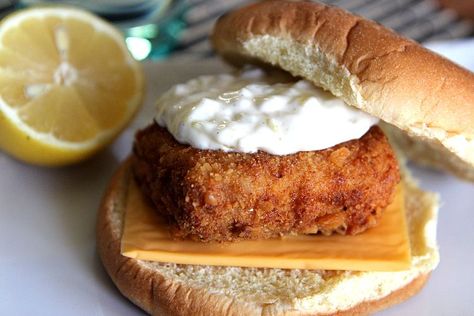 Filet-O-Fish Copycat Filet O Fish Recipe, Filet O Fish, Mcdonalds Copycat Recipes, Fish Sandwich Recipes, Fish Sandwich, Cat Recipes, Cooking Show, Wrap Sandwiches, Fried Fish