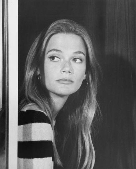 Peggy Lipton, Old Hollywood, Role Models, High Res, Hair Inspo, Straight Hairstyles, Balayage, Pretty People, Beautiful People