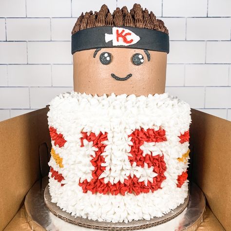 Patrick Mahomes Birthday Party, Patrick Mahomes Cookies, Patrick Mahomes Birthday Cake, Kansas City Chiefs Cakes, Kc Chiefs Birthday Cake, Patrick Mahomes Cake, Chiefs Football Cake, Mahomes Cake, Kc Chiefs Cake