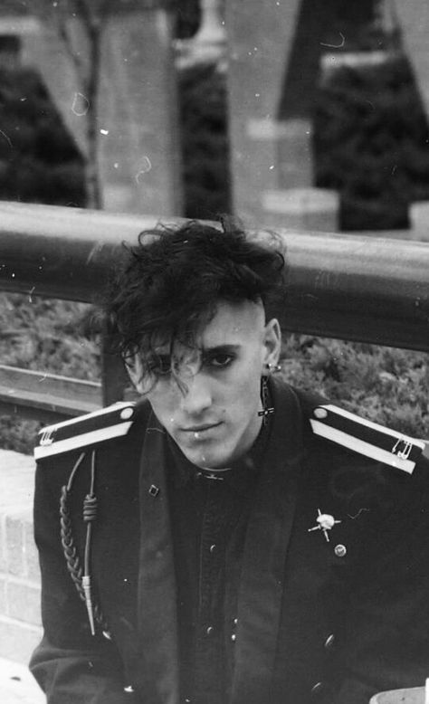 Maynard James Keenan, Black And White, Hair, White, Black