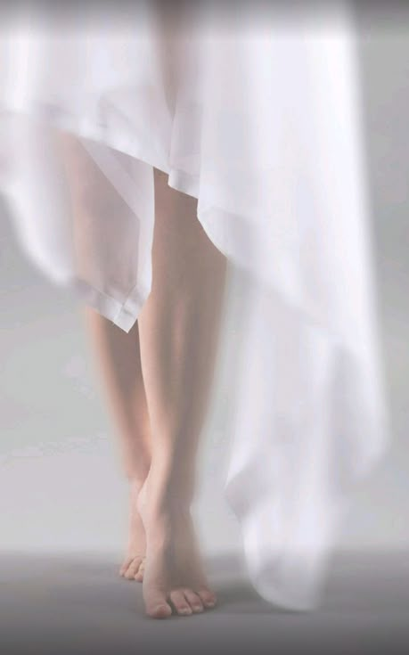 인물 사진, White Aesthetic, Photography Inspiration, Photography Poses, Portrait Photography, White Dress, Ballet, Pure Products, Film